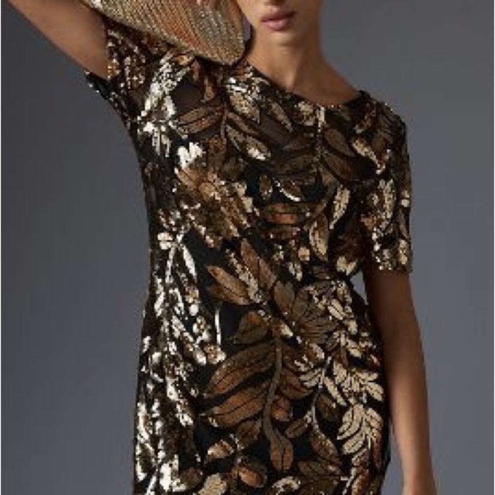 Elegant Black and Gold Sequin Dress